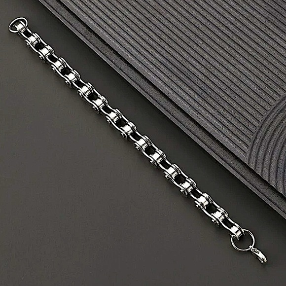 STAINLESS STEEL BIKE CHAIN BRACELET - Picture 3 of 6